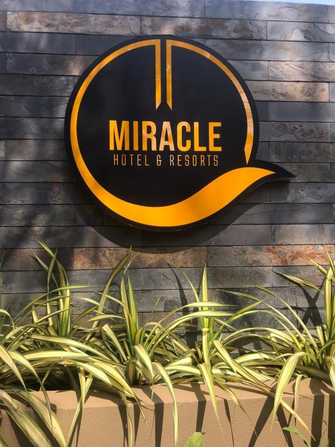 Miracle Hotel And Resorts Kozhikode Exteriör bild