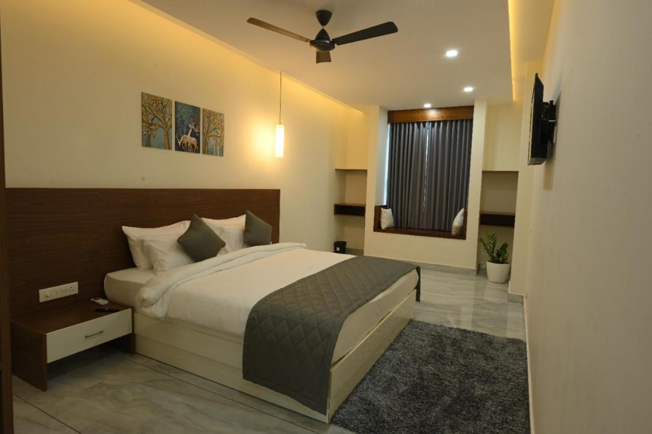 Miracle Hotel And Resorts Kozhikode Exteriör bild