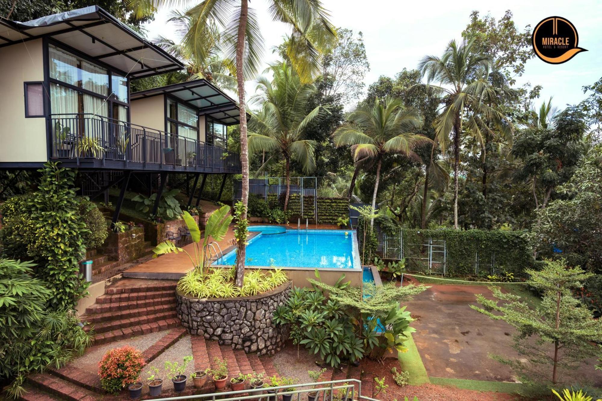 Miracle Hotel And Resorts Kozhikode Exteriör bild